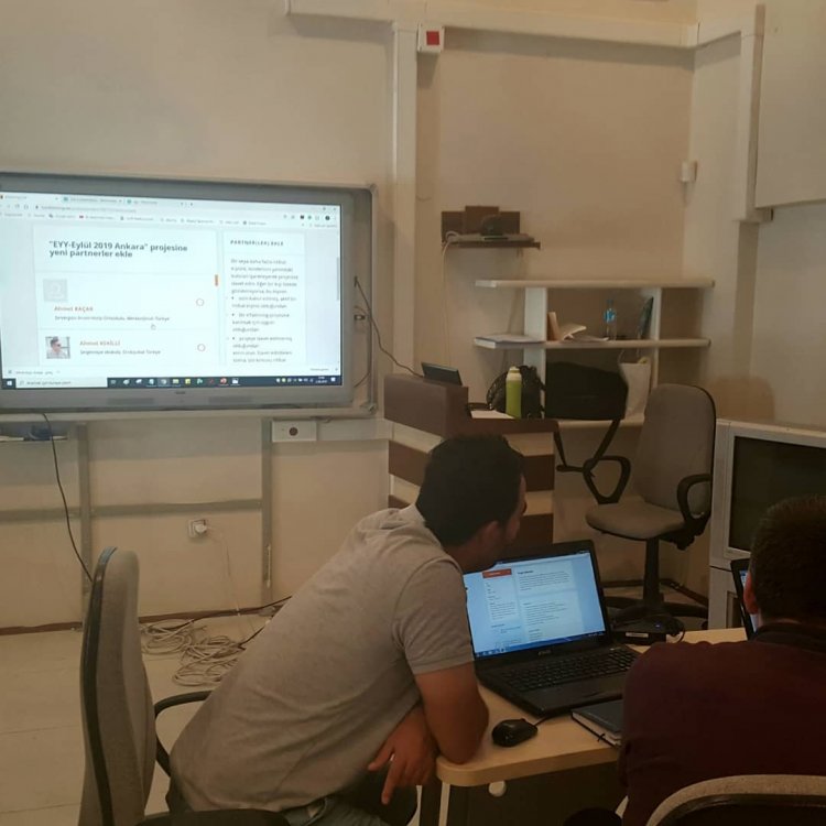 "Eğitimde Yeni Yaklaşımlar" hizmetiçi eğitimi